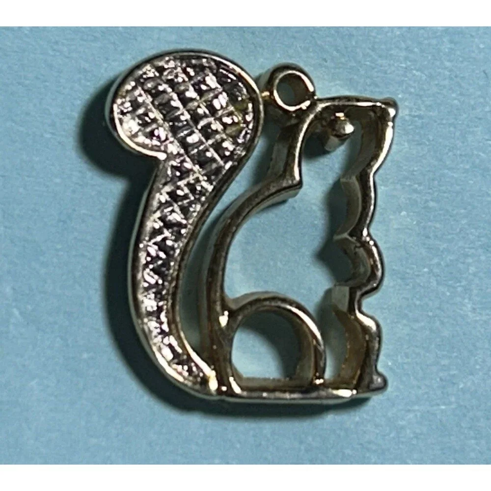 Squirrel , Silver Tone Lapel Pin ,Avon Signed